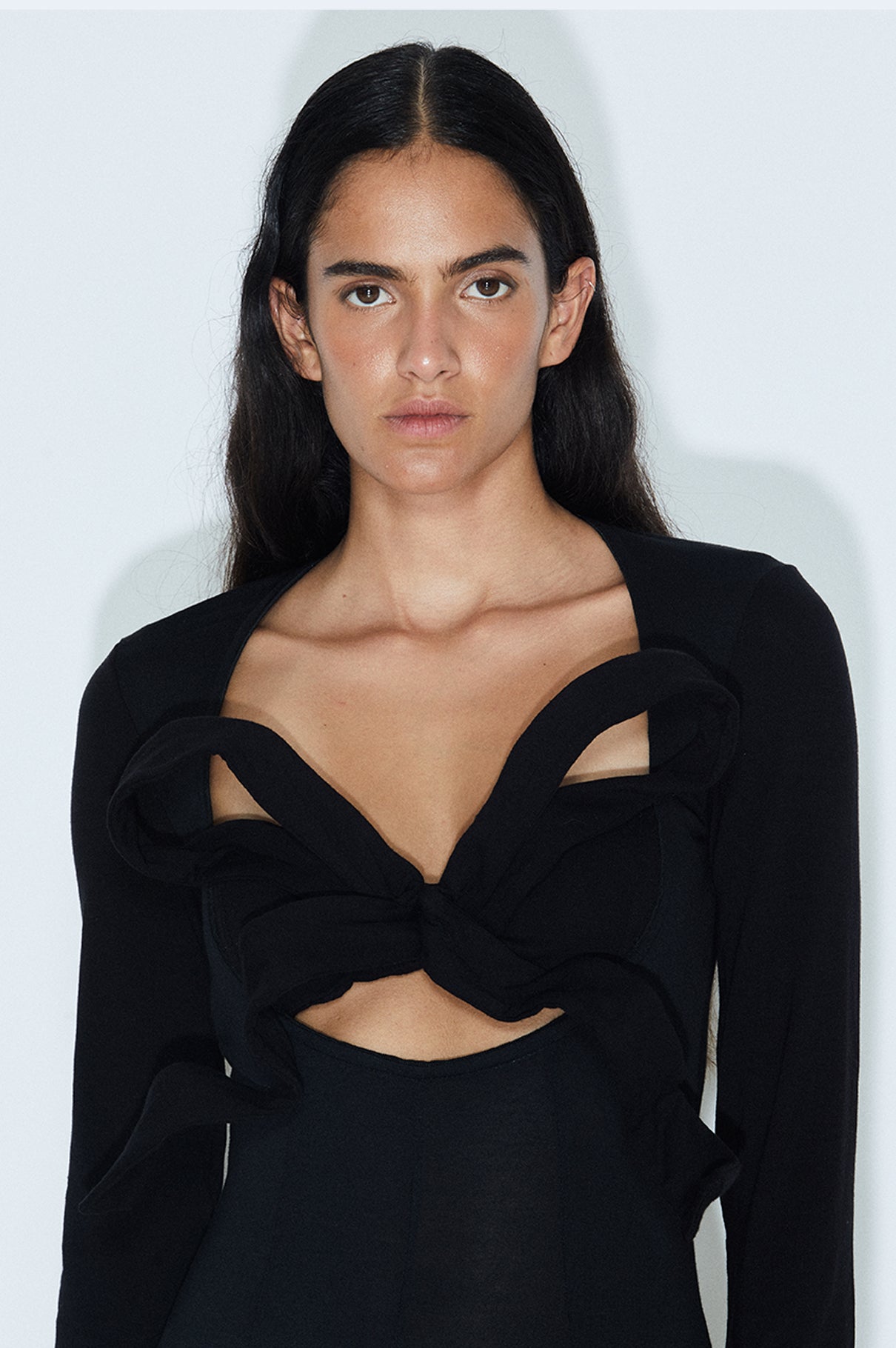 Vestido Negro Lazo Largo