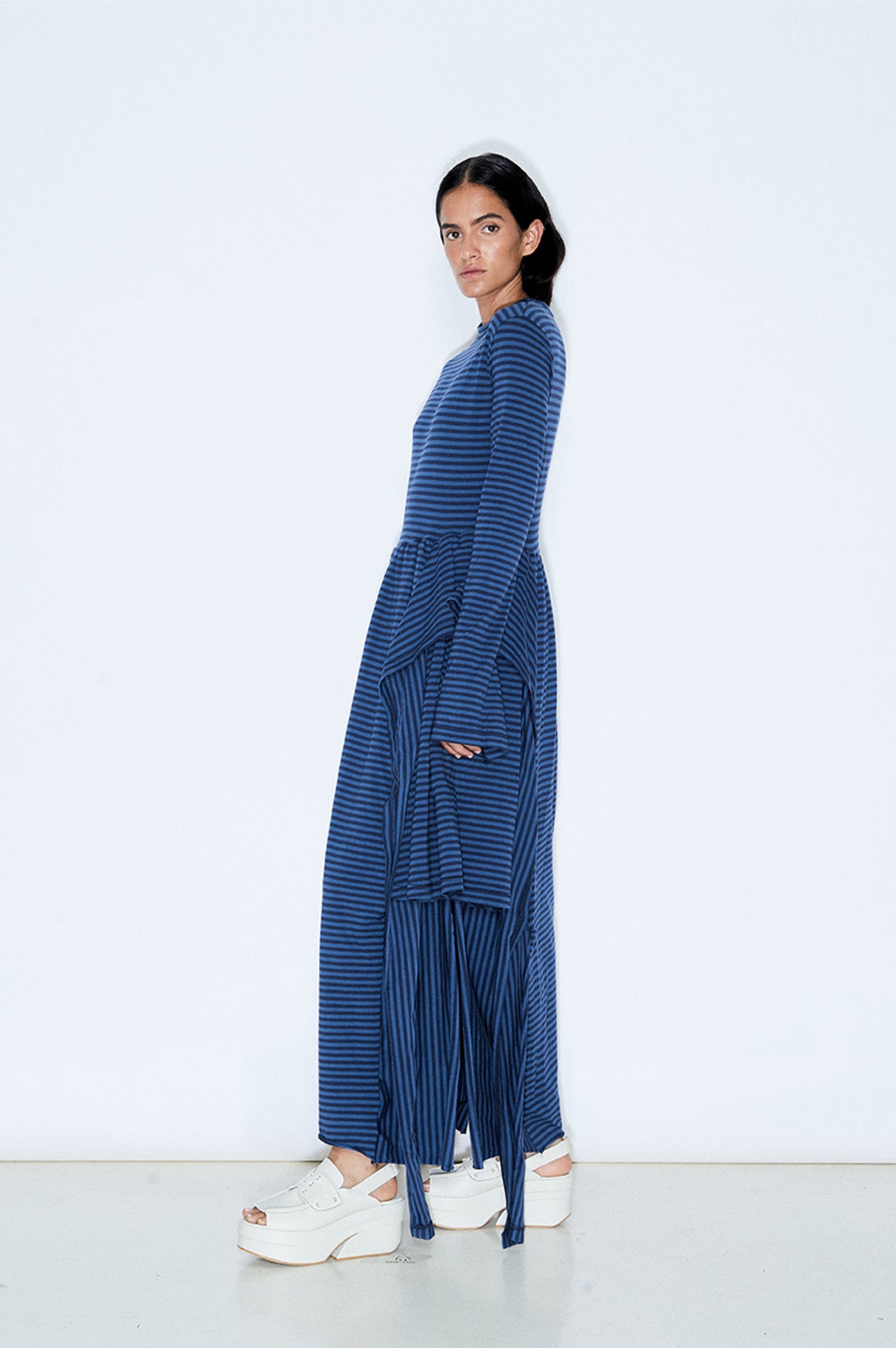 Vestido rayas azul asimétrico