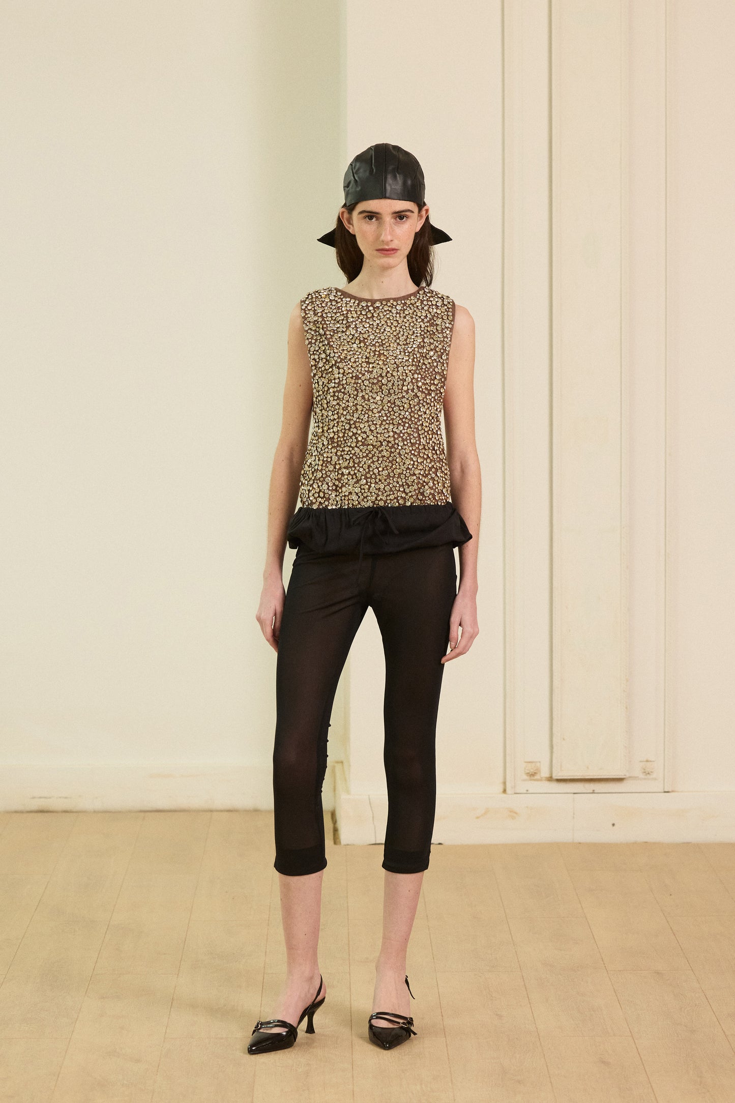 Black tul capri pants