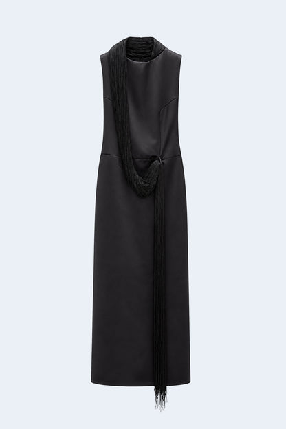 Straight-cut black dress with long fringes