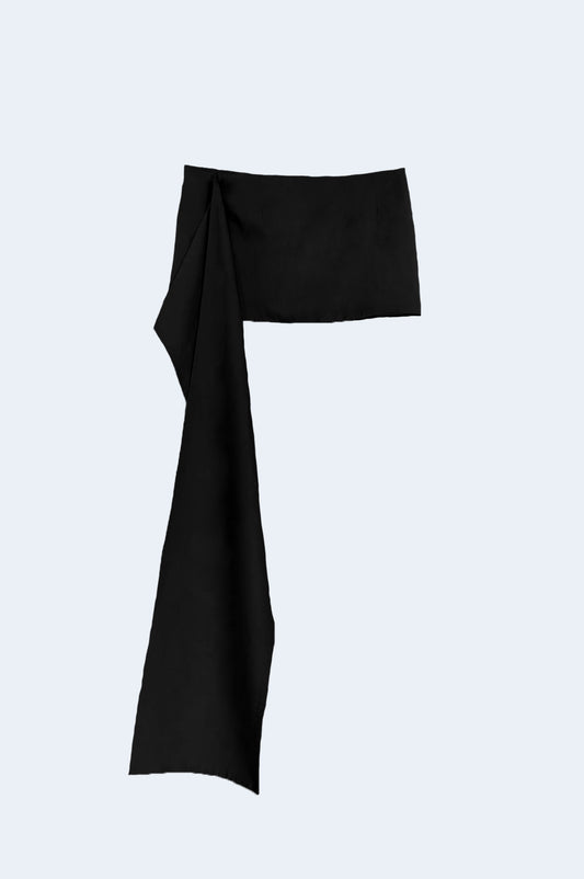 Minifalda negra satinada asimétrica